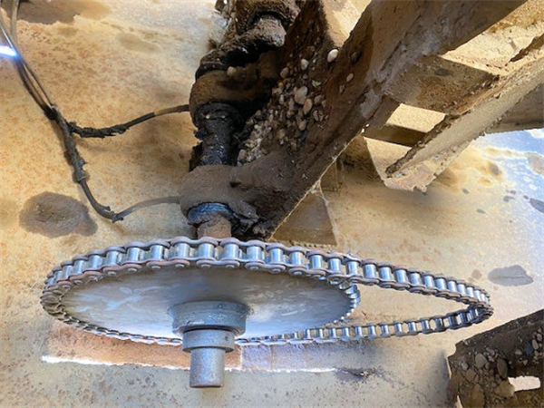 Dozer Trap With Reciprocating Plate Feeder)