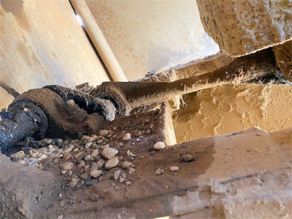 Dozer Trap With Reciprocating Plate Feeder)