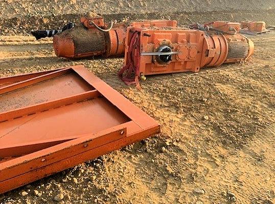 Komatsu Rf-40e-0-144s Apron Feeder)