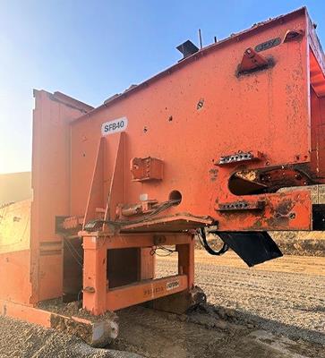 Komatsu Rf-40e-0-144s Apron Feeder)