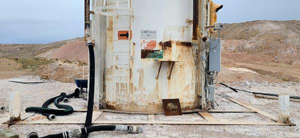 2 Units - Ssi - Steel Structures Inc. 11'11" W X 48' H Lime Silos, 3800 Cu. Ft.)