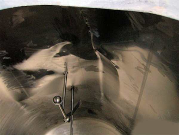 Heil 8' Dia. X 13' L, 4000 Gallon Ss Horizontal Mix Tank)