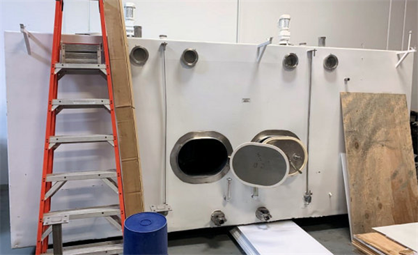 Two Compartment 6' W x 6' L, 3000 Gallon Tank with Top Entry 3-Blade Agitator