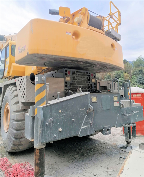 Used Grove Model Rt9150e 150-ton Mobile Crane)