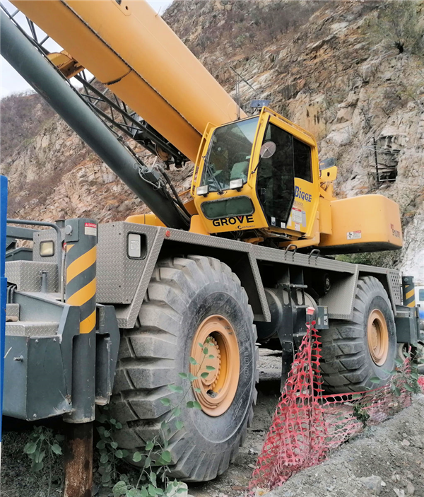 Used Grove Model Rt9150e 150-ton Mobile Crane)