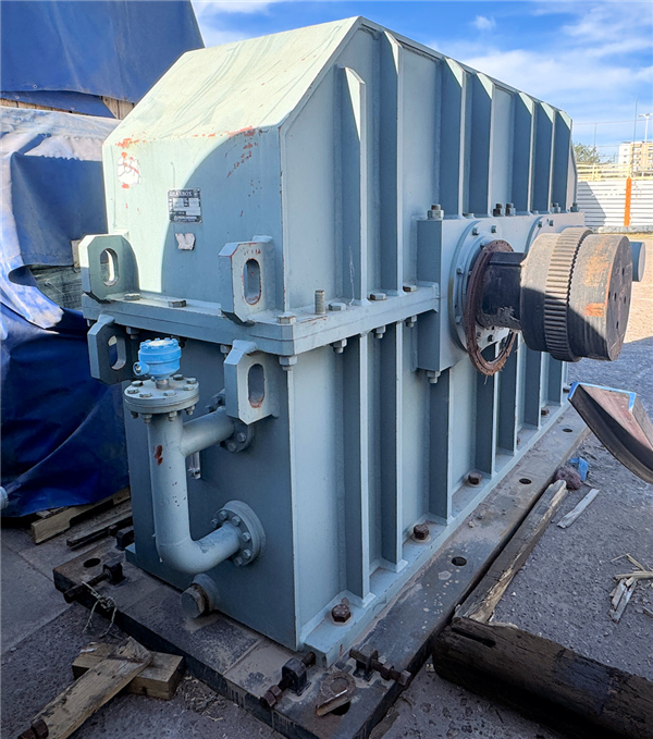 Unused Hepburn 100" (2540mm) Dia., 4-rope Friction (koepe) Hoist, 1250 Hp)