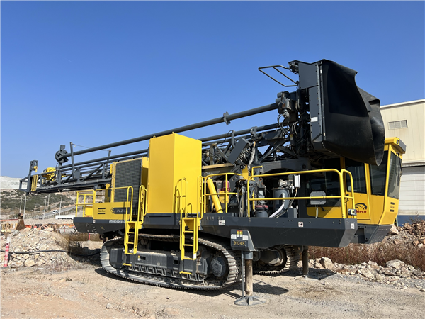 Atlas-copco Pit Viper 235 Rcs Electric Blast Hole Drill)