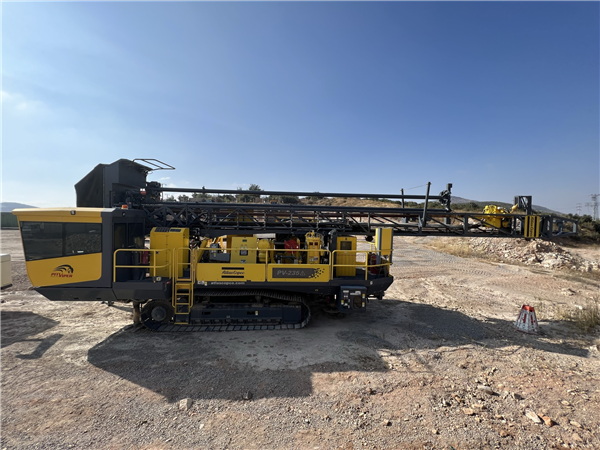 Atlas-copco Pit Viper 235 Rcs Electric Blast Hole Drill)