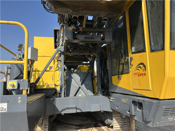 Atlas-copco Pit Viper 235 Rcs Electric Blast Hole Drill)