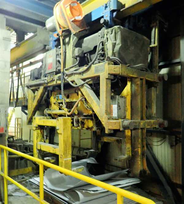 Cellhouse Plant Consisting Of Buss Bars, Cranes, Rectifiers, Stripping ...