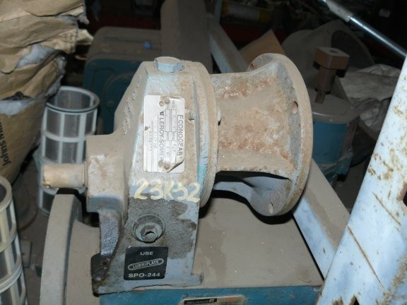 Econogear Leroy-somer Gear Reducer, Ratio 3.2:1, 947 Rpm)