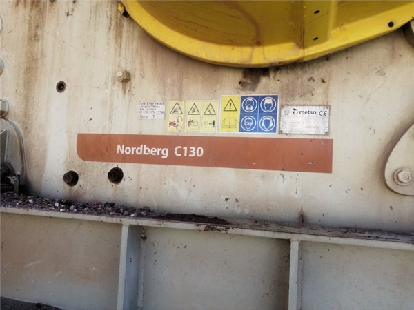 Metso-nordberg Mobile Crushing Plant With C130 Jaw Crusher, 4' X 20' Scalper Feeder And Conveyor)