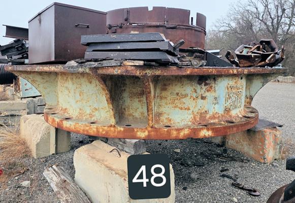 Traylor 48" Cone Crusher)