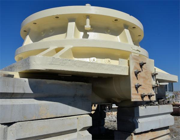 Svedala-metso 62" X 75" Mk-ii Superior Gyratory Crusher)