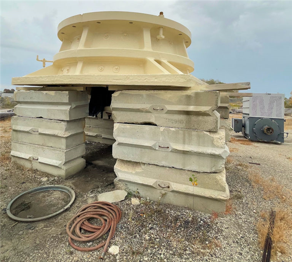 Svedala-metso 62" X 75" Mk-ii Superior Gyratory Crusher)