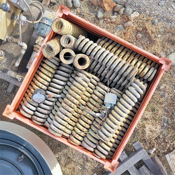 Lot Of Spare Parts For Symons-nordberg 7' Cone Crusher)