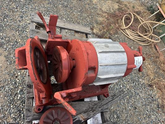 Bico - Braun Direct Driven Pulverizer, Model Ud With 3 Hp Motor)