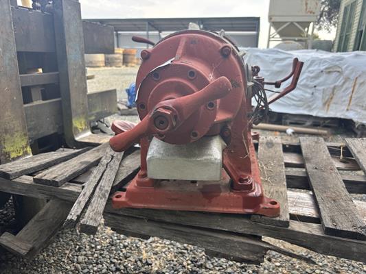 Bico - Braun Direct Driven Pulverizer, Model Ud With 3 Hp Motor)