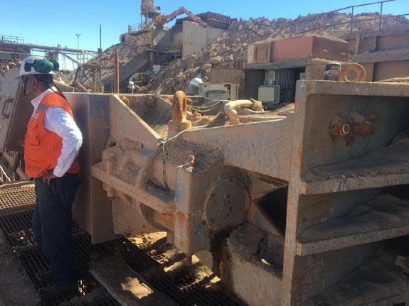 Mmd 706 Series, 1300mm Centres Twin Shaft Mineral Sizer With 373 Kw (500 Hp) Motor & Apron Feeder)