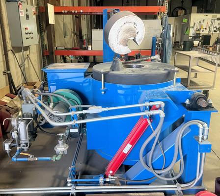 Baker Model 60-t Hydraulically Tilted Crucible Furnace)