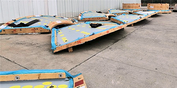 Unused Metso - Outotec 24' X 18.5' (7.3m X 5.6m) Trunnion Supported Ag Mill, 3300 Kw (4425 Hp))