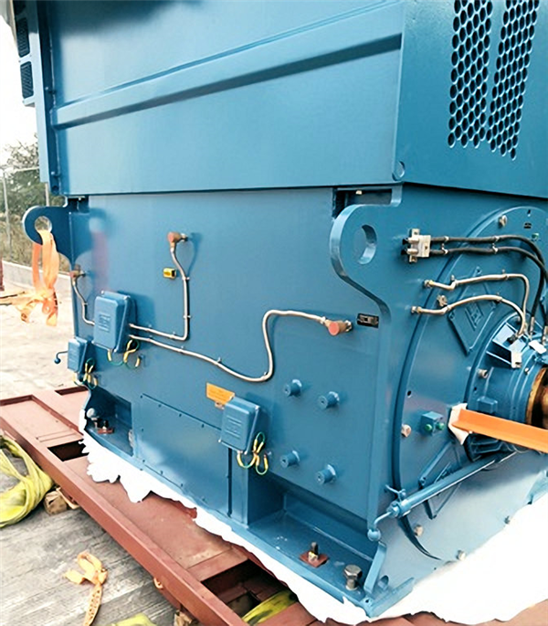 Unused Metso - Outotec 24' X 18.5' (7.3m X 5.6m) Trunnion Supported Ag Mill, 3300 Kw (4425 Hp))