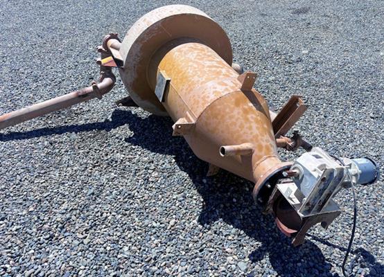 KCA/DINCO Slag Holding Tank/Feeder with 1/2 HP Motor and Nord Gear Reducer