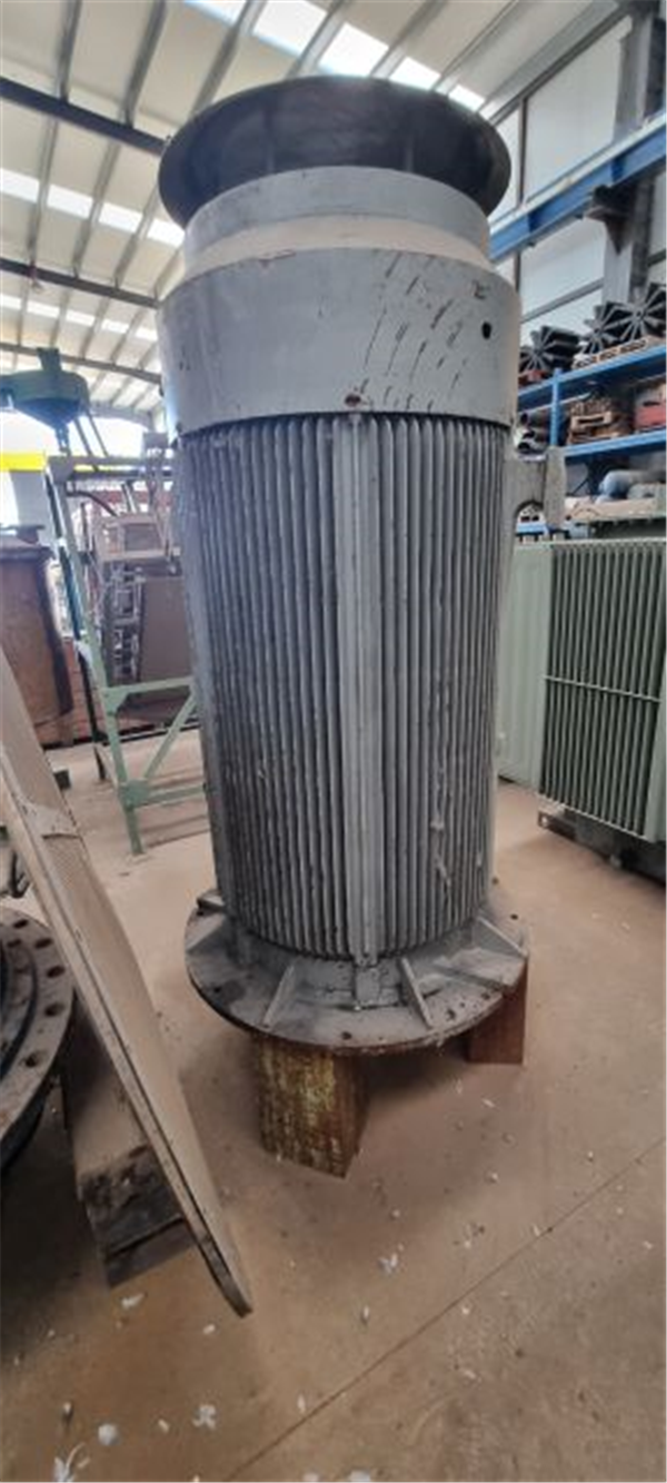 Metso Vtm-800-wb Vertimill With 600 Kw (805 Hp) Motor)