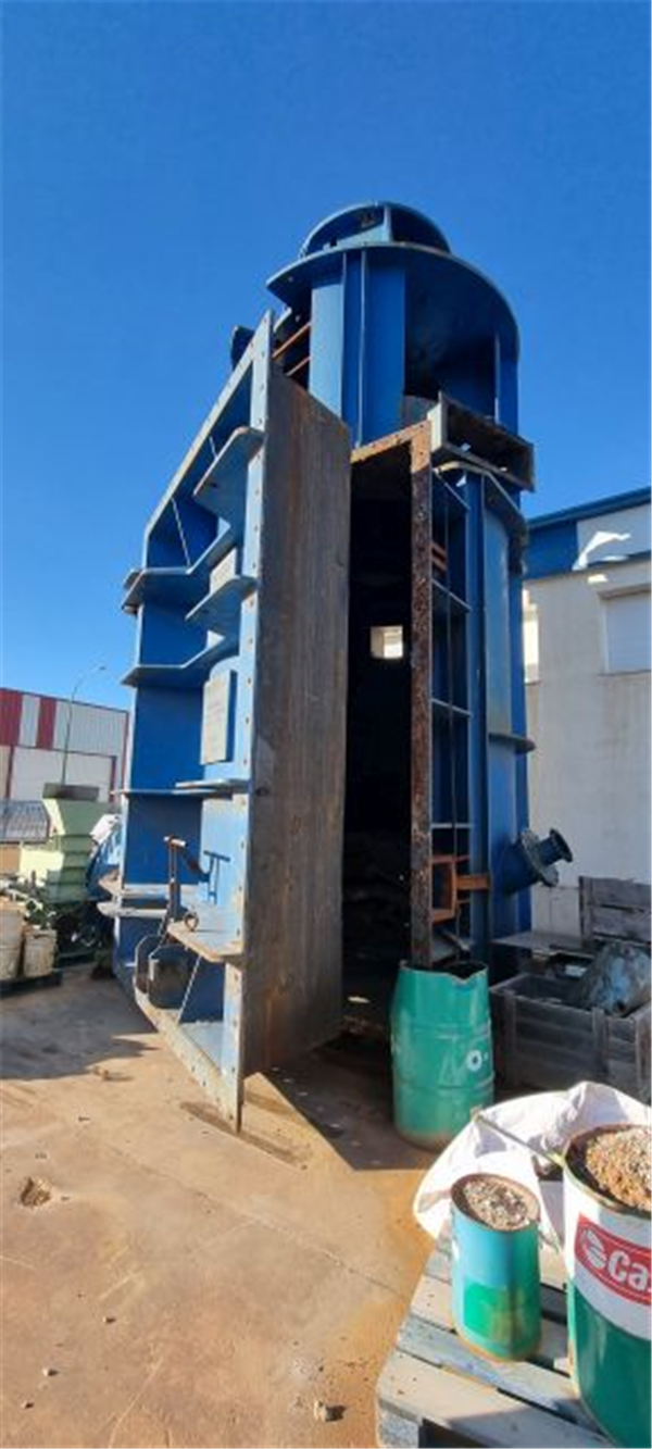 Metso Vtm-800-wb Vertimill With 600 Kw (805 Hp) Motor)