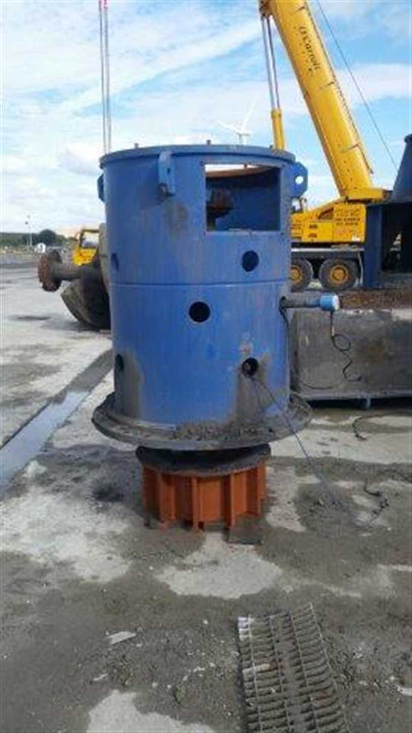 Metso Vtm-800-wb Vertimill With 600 Kw (805 Hp) Motor)