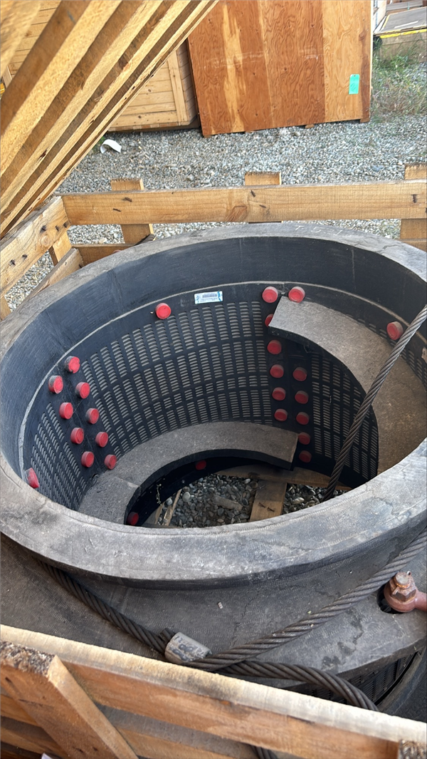 Unused Outotec 3.7m X 1.5m (12.1' X 4.9') Sag Mill, 350 Hp (260 Kw))