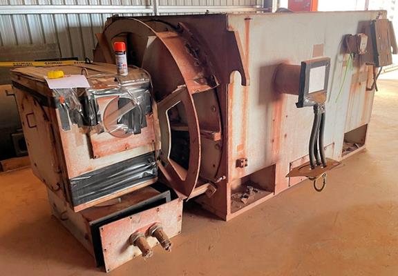 Ani 4.4m X 8.1m (14'4" X 26'6") Ball Mill, 5000 Kw)