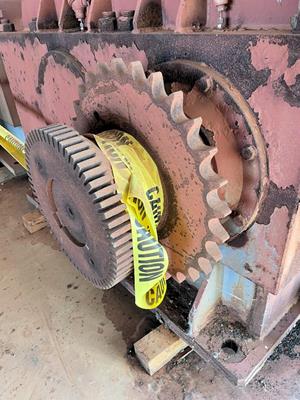 Ani 4.4m X 8.1m (14'4" X 26'6") Ball Mill, 5000 Kw)