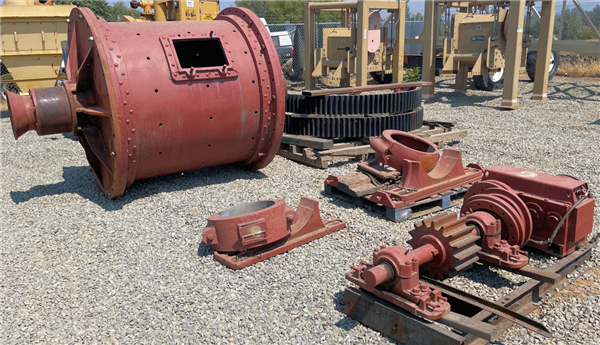 EIMCO 5' x 5' (1.5m x 1.5m) Ball Mill