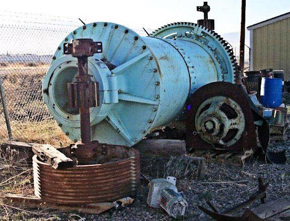 Denver 4' X 9' (1.2m X 2.7m) Ceramic Lined Ball Mill With 75 Hp Motor