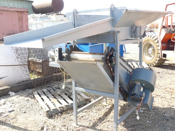 RARE METALS LLC Model S-10 Dry Air Concentrator with 1/4 HP motor, 24" W x 57" L Belt, Capacity approx. 6 TPH