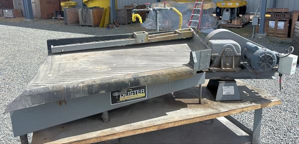 Deister Model 15-s Concentrating Table)