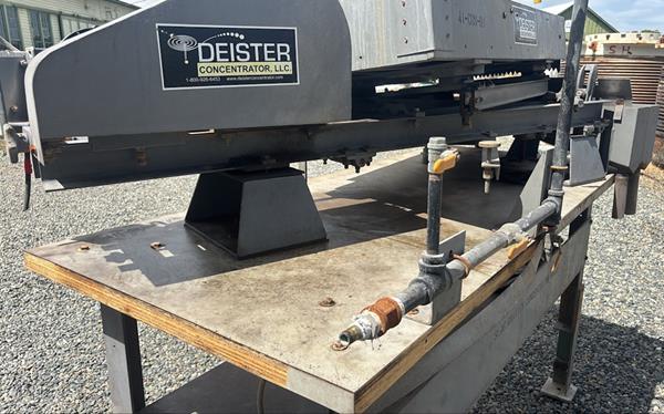 Deister Model 15-s Concentrating Table)