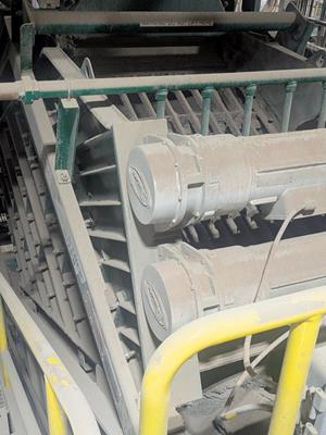 4 Units - Derrick Model 2sg48-60w-5stk Stack Sizers)