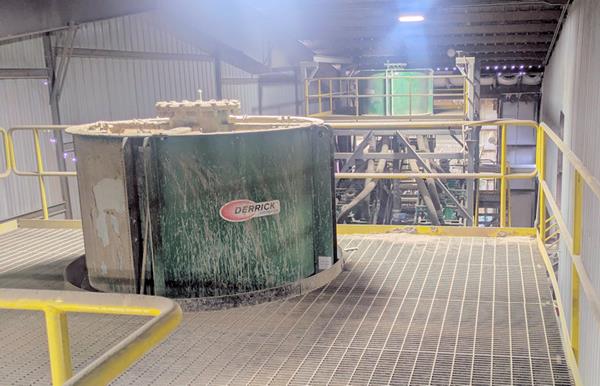 4 Units - Derrick Model 2sg48-60w-5stk Stack Sizers)