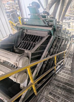 4 Units - Derrick Model 2sg48-60w-5stk Stack Sizers)