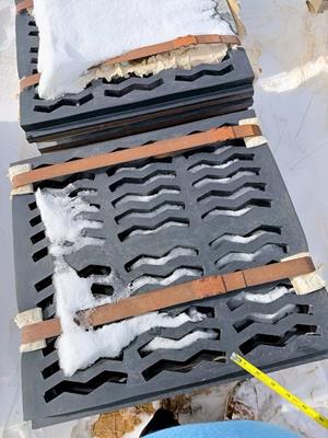 Flsmidth 10' W X 24' L Double Deck Banana Screen)