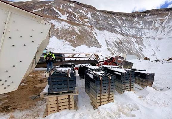 Flsmidth 10' W X 24' L Double Deck Banana Screen)